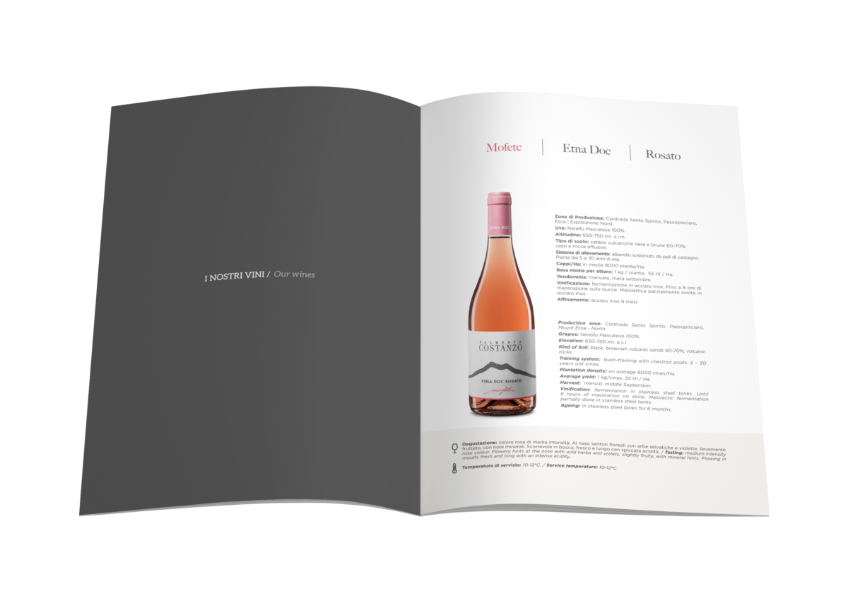 Mockup_A4_Brochure_4